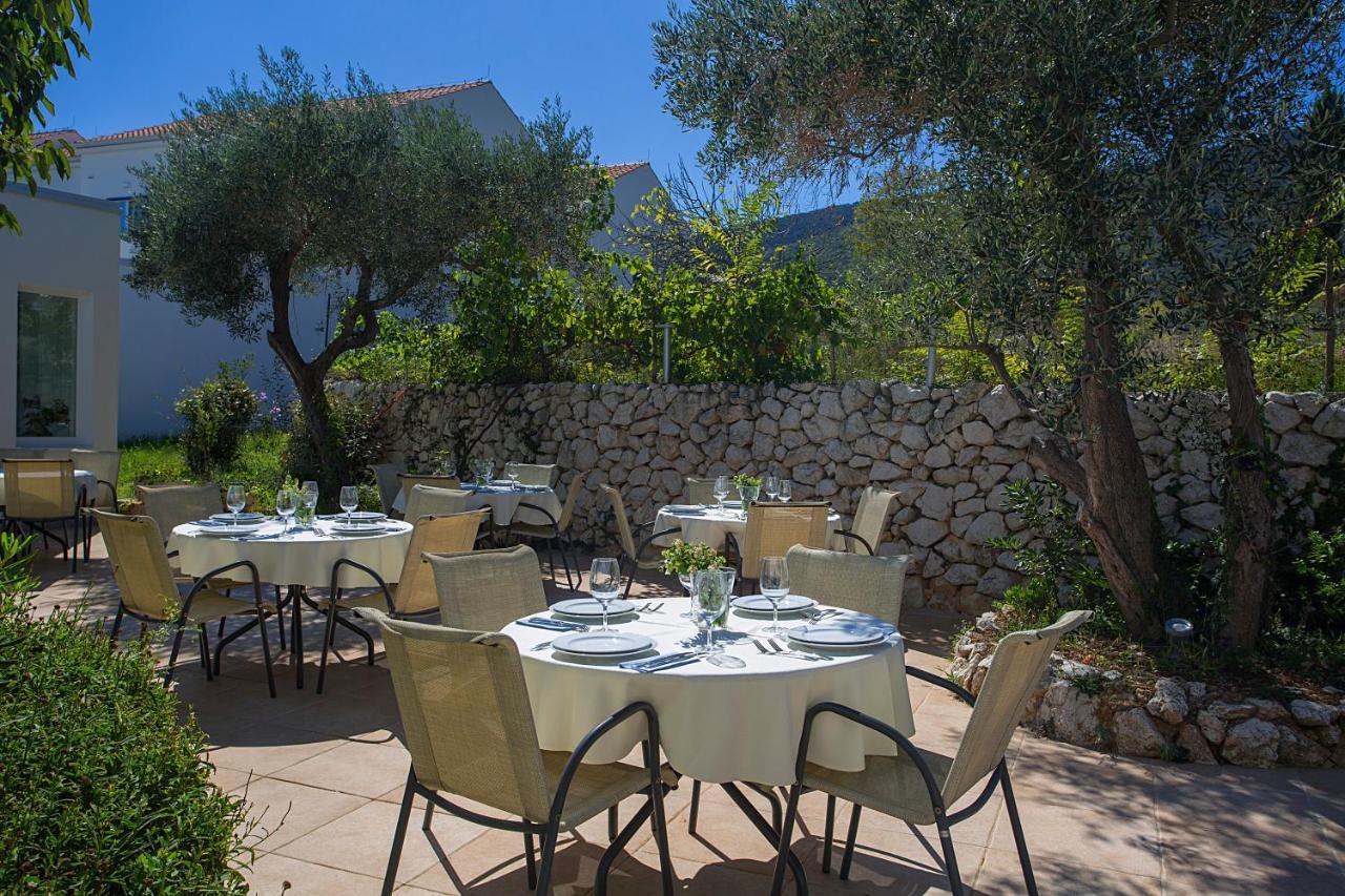 נזרין Hotel Manora מראה חיצוני תמונה