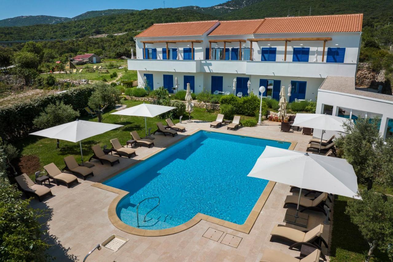 נזרין Hotel Manora מראה חיצוני תמונה