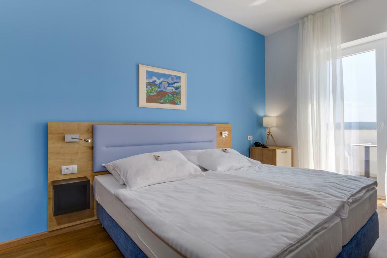 נזרין Hotel Manora מראה חיצוני תמונה